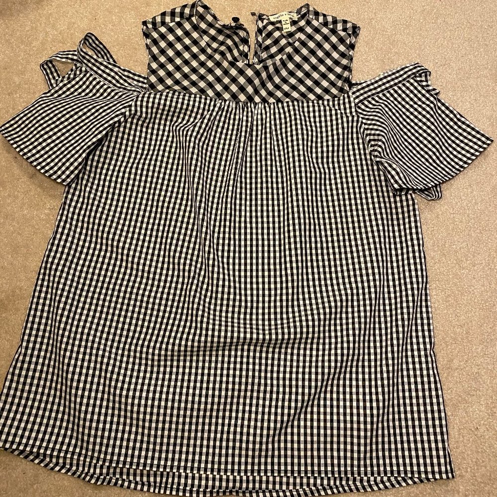 SOPHIA + ZEKE Black And White Shirt